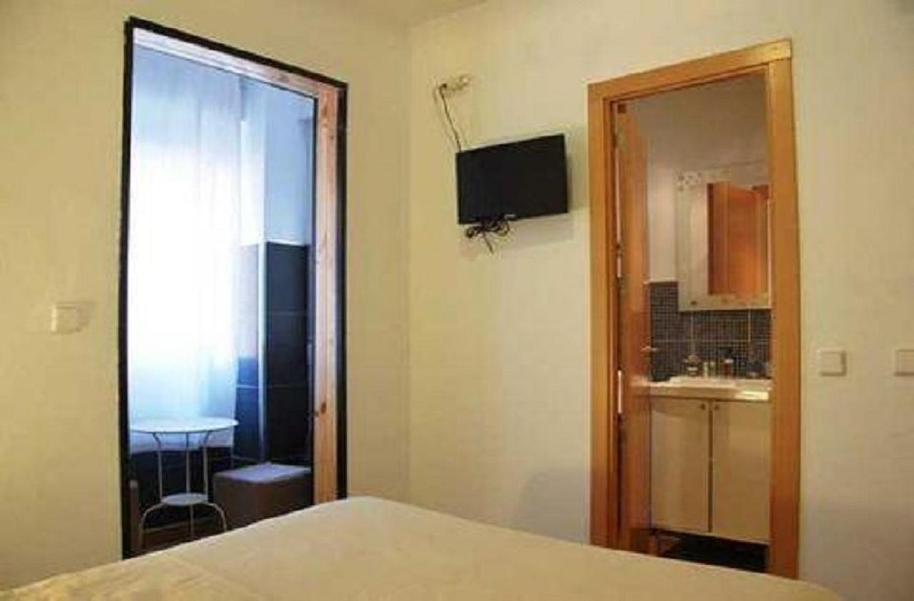 Alba1924 Bed and Breakfast Madrid Exteriör bild