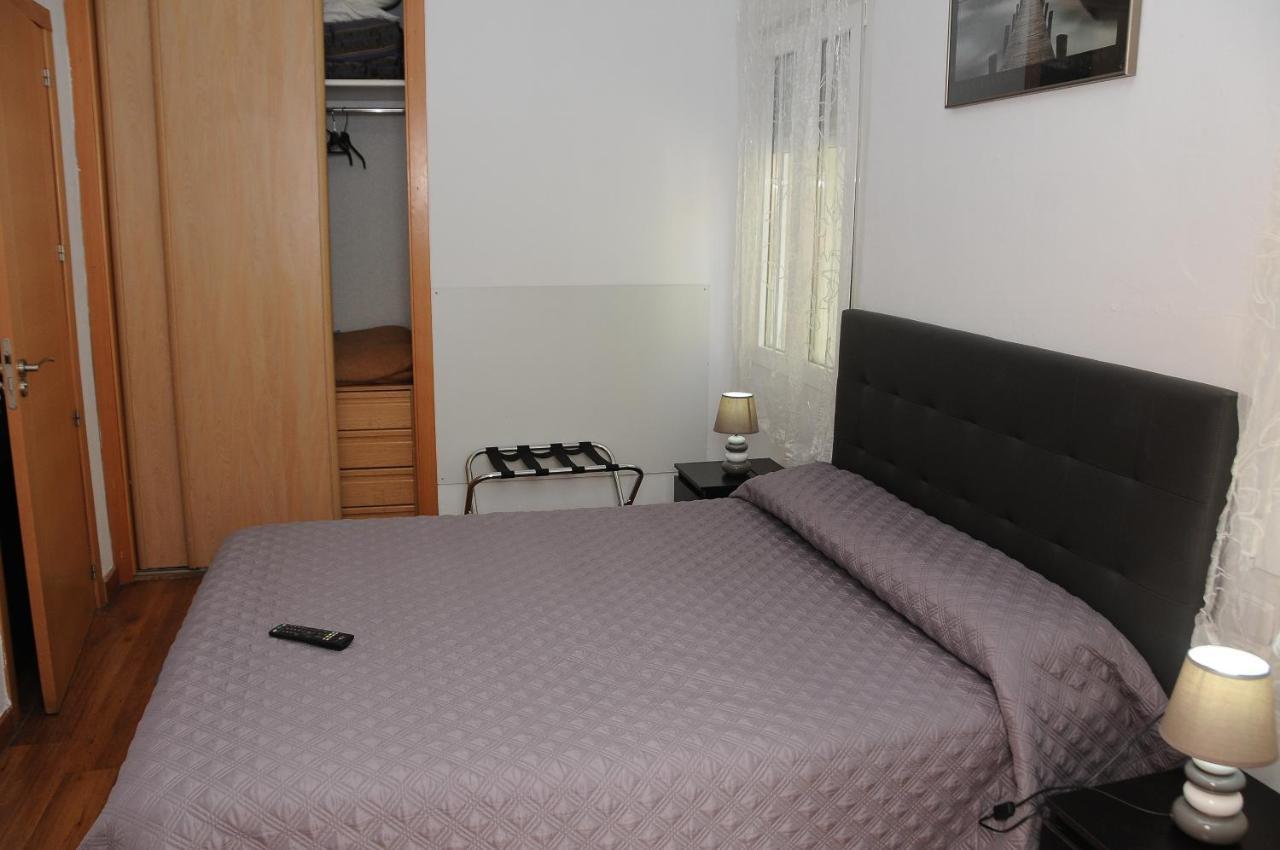 Alba1924 Bed and Breakfast Madrid Exteriör bild